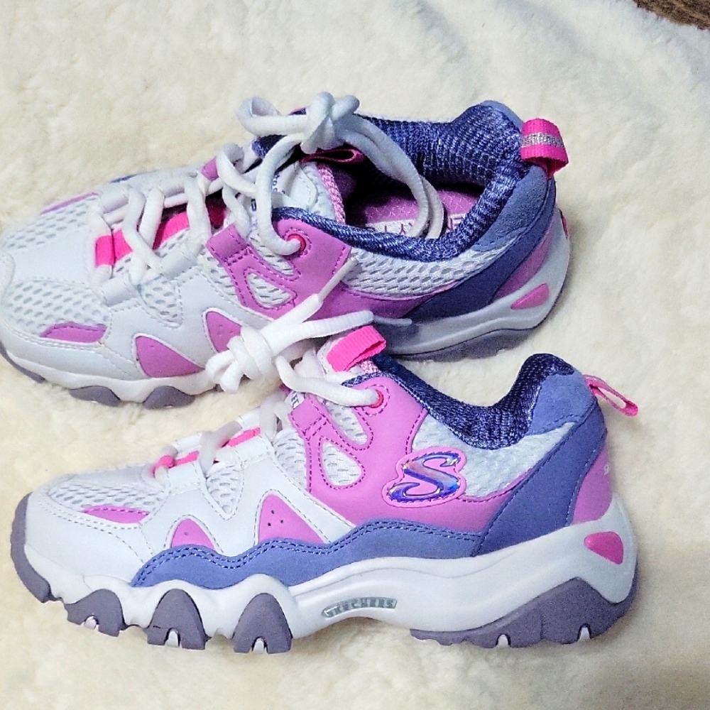 Sketchers Air Cooled Sneakers